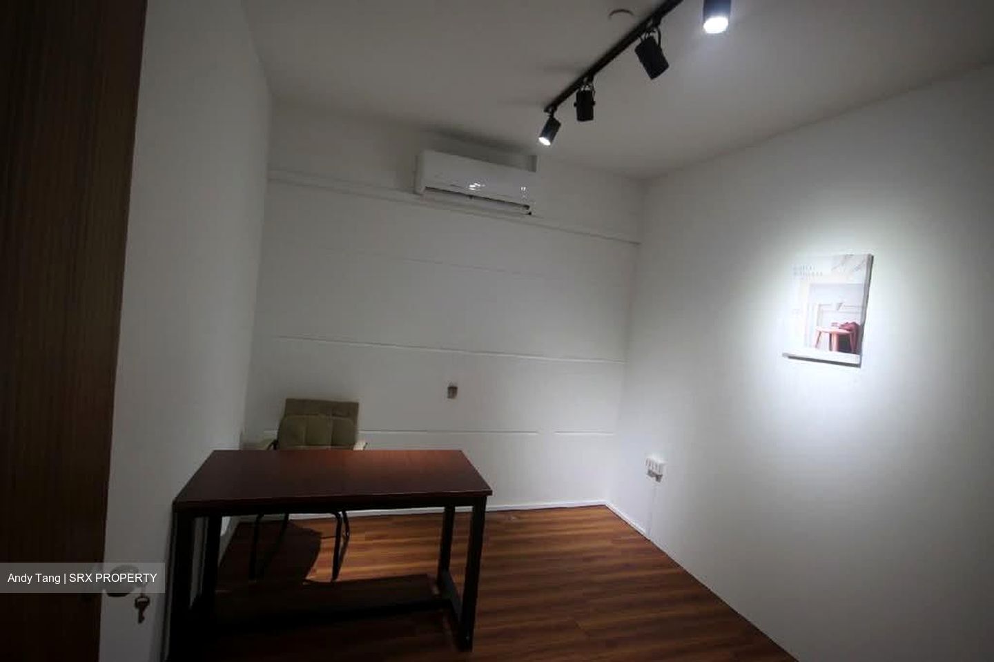 Primz Bizhub (D25), Office #570949401